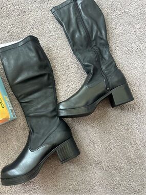 Mudd Black Knee-High Block Heel Boots Side Zip NWT Size 6.5 Y2K Moto Style